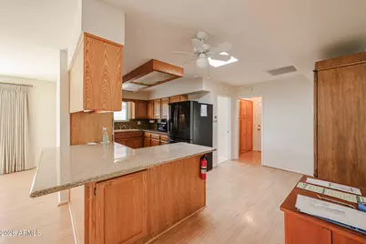 9821 N 110th Avenue, Sun City, AZ 85351 - Photo 22