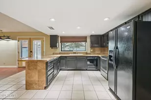 2201 W Utopia Rd, Phoenix, AZ 85027 - Photo 18