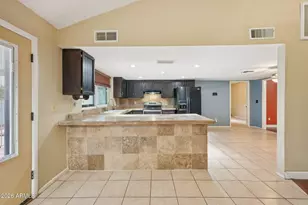 2201 W Utopia Rd, Phoenix, AZ 85027 - Photo 16