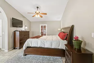 694 E Washington Ave, Gilbert, AZ 85234 - Photo 22