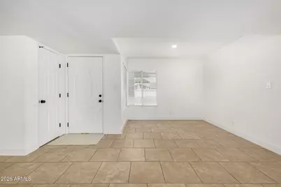 823 W Isabella Avenue, Mesa, AZ 85210 - Photo 8