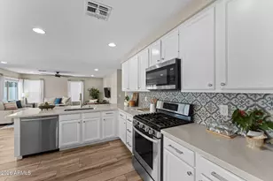 2305 E Cherry Hills Pl, Chandler, AZ 85249 - Photo 10