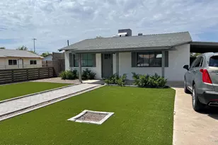 318 N Palm St, Gilbert, AZ 85234 - Photo 1