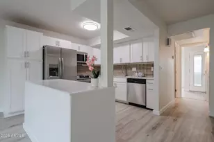 2120 W Pontiac Dr, Phoenix, AZ 85027 - Photo 14