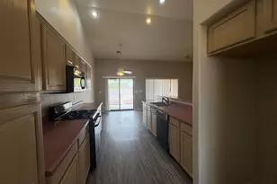 10436 W Fernando Dr, Arizona City, AZ 85123 - Photo 6