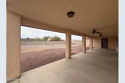 10436 W Fernando Drive, Arizona City, AZ 85123 - Photo 16