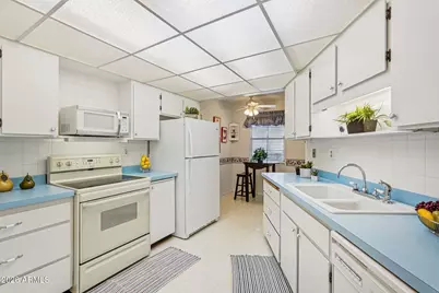 10557 W Ocotillo Drive, Sun City, AZ 85373 - Photo 12