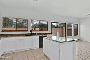 10548 E Bramble Ave, Mesa, AZ 85208 - Photo 12