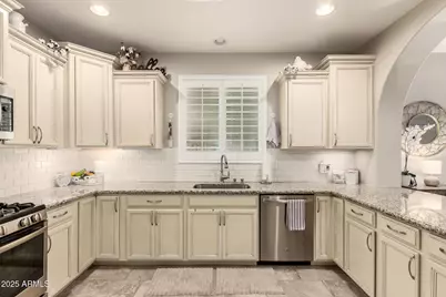 28927 N 124th Drive, Peoria, AZ 85383 - Photo 8