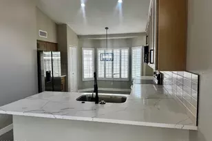 7570 W Jenan Dr, Peoria, AZ 85345 - Photo 10