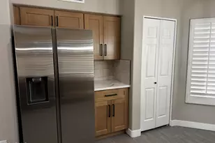 7570 W Jenan Dr, Peoria, AZ 85345 - Photo 6