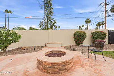 2227 S Sierra Vista Drive, Tempe, AZ 85282 - Photo 10