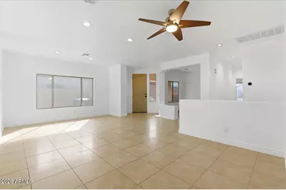 9446 W Albert Lane, Peoria, AZ 85382 - Photo 4