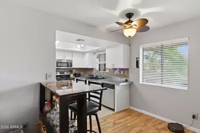 3635 N 37th Street #10, Phoenix, AZ 85018 - Photo 8