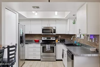 3635 N 37th Street #10, Phoenix, AZ 85018 - Photo 10