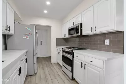 5701 W Royal Palm Road, Glendale, AZ 85302 - Photo 8