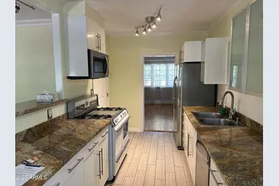 1526 W Wilshire Drive, Phoenix, AZ 85007 - Photo 8