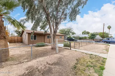 2843 W Granada Road, Phoenix, AZ 85009 - Photo 2