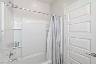 1677 E Bridgeport Pkwy, Gilbert, AZ 85295 - Photo 28