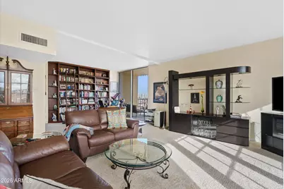 207 W Clarendon Avenue #F6, Phoenix, AZ 85013 - Photo 4