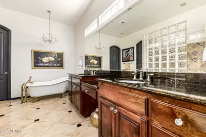 3418 E Pyrenees Pass, Phoenix, AZ 85018 - Photo 20