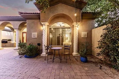 3418 E Pyrenees Pass, Phoenix, AZ 85018 - Photo 36