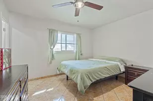 8018 W Avalon Dr, Phoenix, AZ 85033 - Photo 16