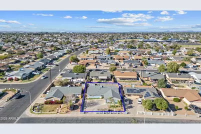 8018 W Avalon Drive, Phoenix, AZ 85033 - Photo 34