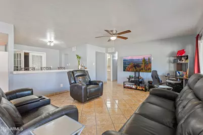 8018 W Avalon Drive, Phoenix, AZ 85033 - Photo 4