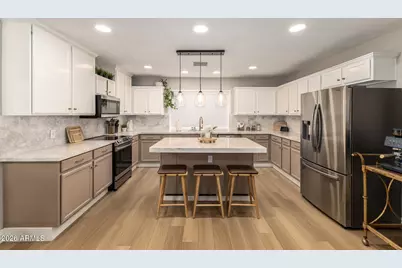 107 S Catalina Street, Gilbert, AZ 85233 - Photo 14