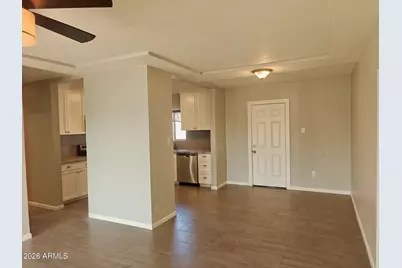 251 W Buist Avenue, Phoenix, AZ 85041 - Photo 10