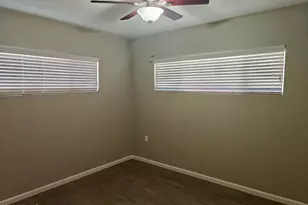 251 W Buist Ave, Phoenix, AZ 85041 - Photo 14