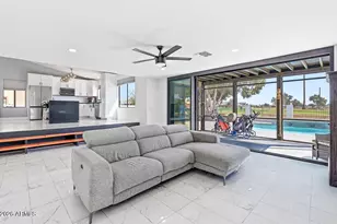 8711 W Sierra Vista Dr, Glendale, AZ 85305 - Photo 6