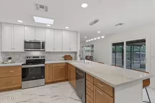 17430 N Palo Verde Dr, Sun City, AZ 85373 - Photo 10