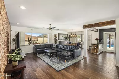 221 W Sweetwater Avenue, Phoenix, AZ 85029 - Photo 10