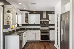 221 W Sweetwater Ave, Phoenix, AZ 85029 - Photo 16