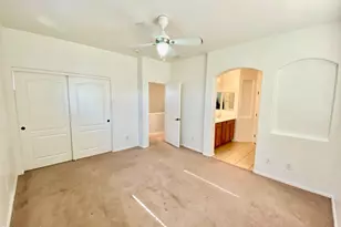 12083 N 66th Ave, Glendale, AZ 85304 - Photo 8