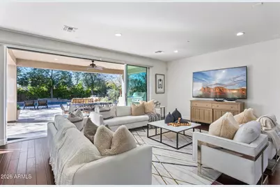 3346 N 34th Street, Phoenix, AZ 85018 - Photo 2