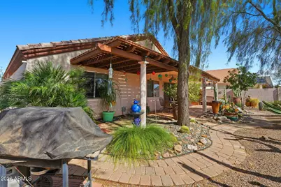 9069 W Raven Drive, Arizona City, AZ 85123 - Photo 24