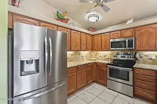 9069 W Raven Dr, Arizona City, AZ 85123 - Photo 6