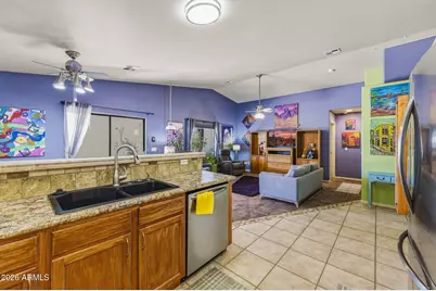 9069 W Raven Drive, Arizona City, AZ 85123 - Photo 10