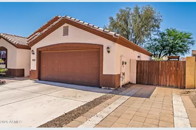 9069 W Raven Drive, Arizona City, AZ 85123 - Photo 2