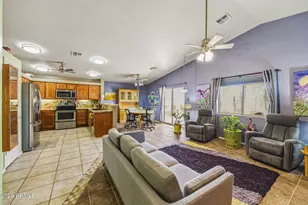 9069 W Raven Dr, Arizona City, AZ 85123 - Photo 10