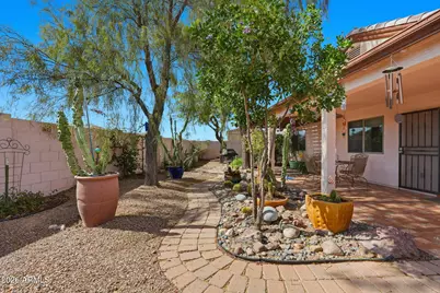 9069 W Raven Drive, Arizona City, AZ 85123 - Photo 22