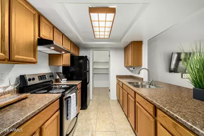 17226 N 31st Avenue, Phoenix, AZ 85053 - Photo 14