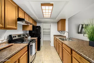 17226 N 31st Ave, Phoenix, AZ 85053 - Photo 14