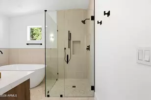 6830 N 10th Pl, Phoenix, AZ 85014 - Photo 18