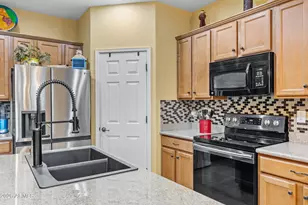 42806 W Whispering Wind Ln, Maricopa, AZ 85138 - Photo 4