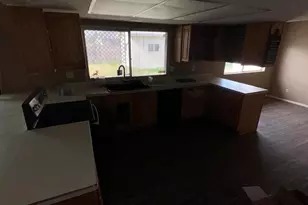 11840 N 49th Ave, Glendale, AZ 85304 - Photo 8