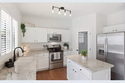 1886 E 37th Avenue, Apache Junction, AZ 85119 - Photo 4